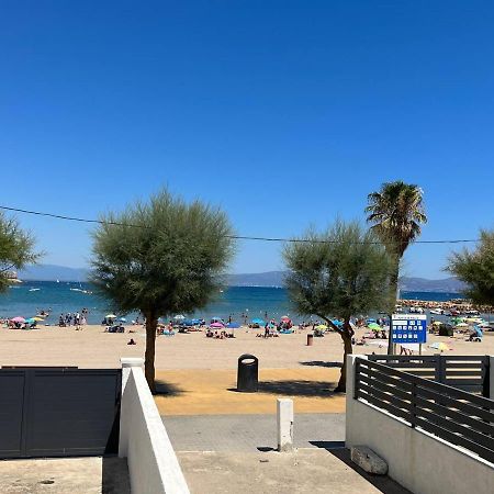L' Escala Apartamento En La Playa. Free Parking. Free Wifi מראה חיצוני תמונה